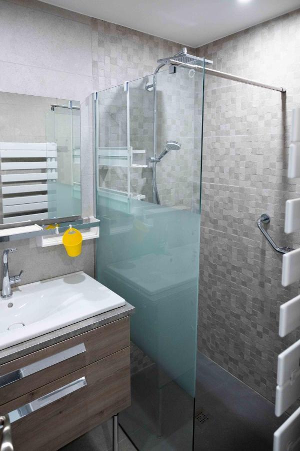 55 M²/ Chez Lorette/ 250M Lake/ Private Parking Annecy Exteriör bild